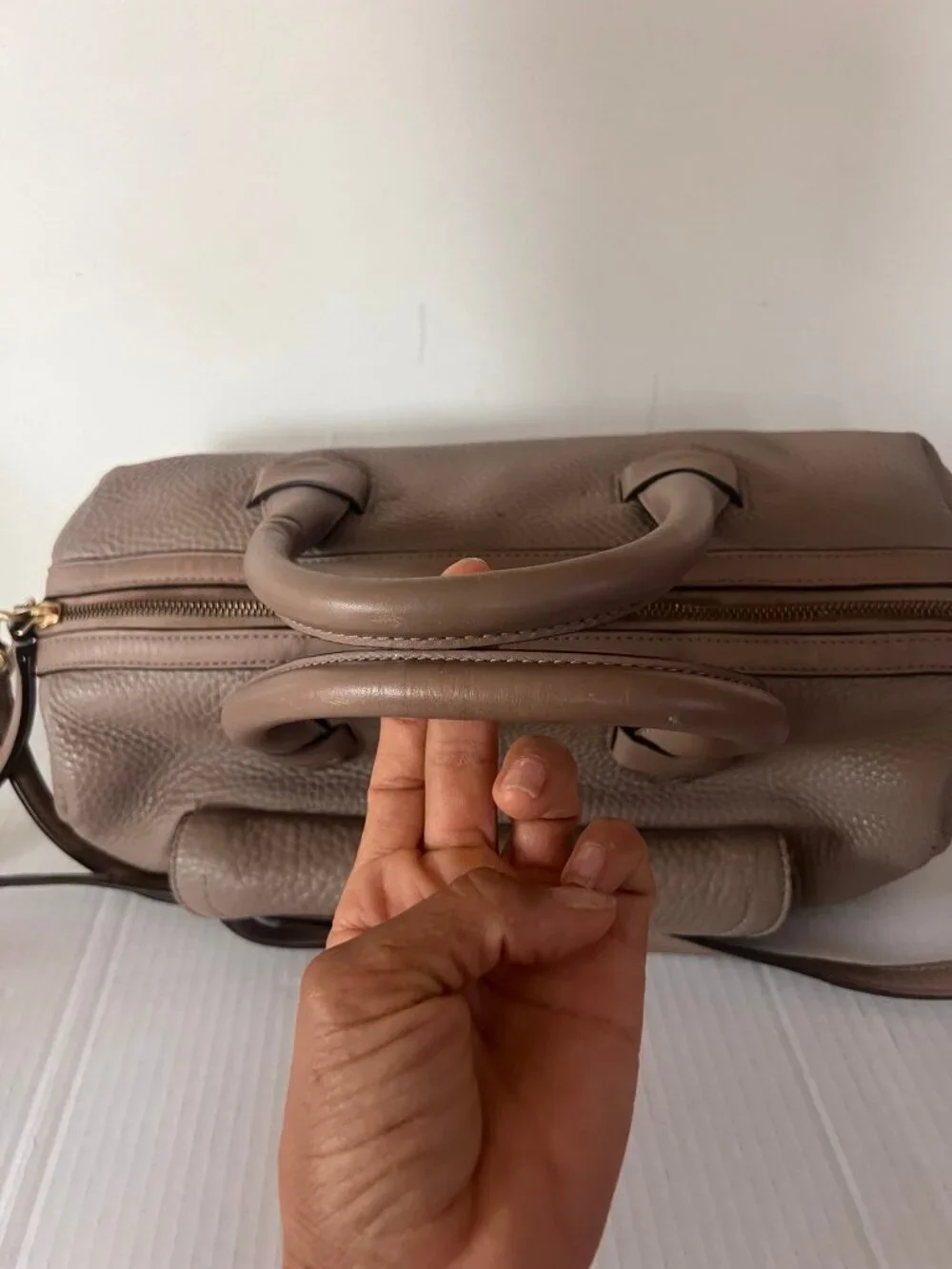 Y2K MARC BY MARC JACOBS HALF PIPE DUFFLE PEBBLE LEATHER SATCHEL BAG TAUPE